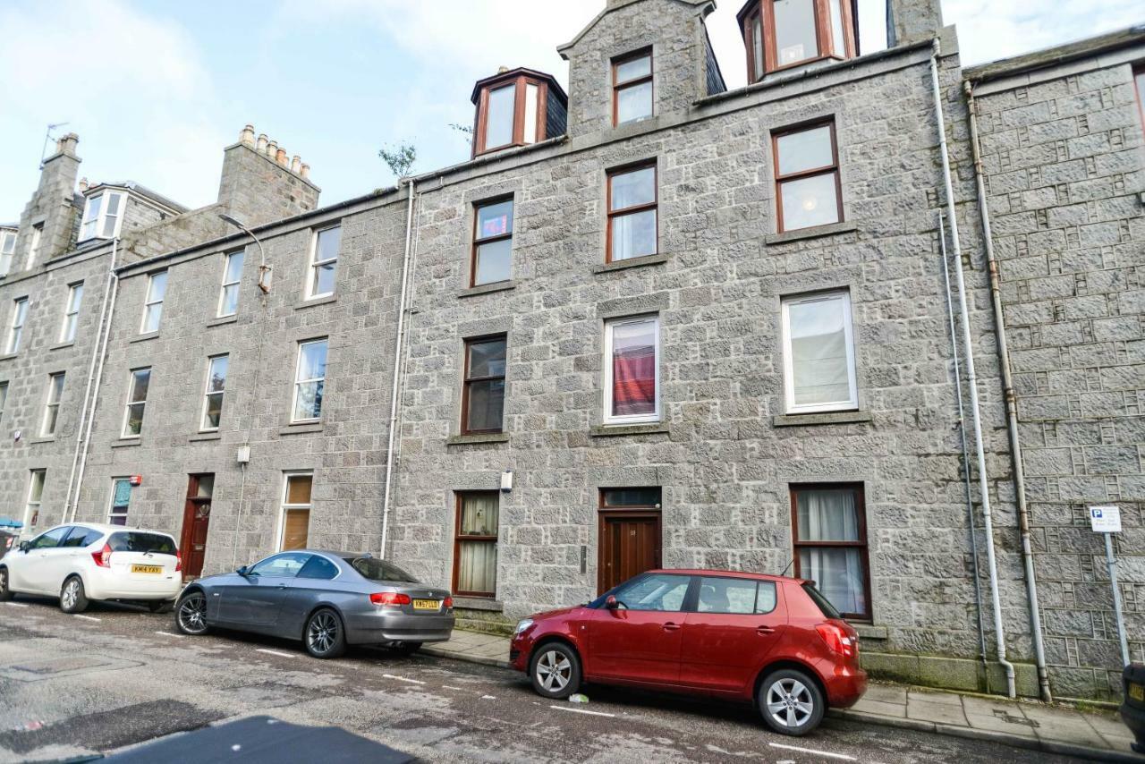 Stafford Modern Apartment Aberdeen Exterior photo
